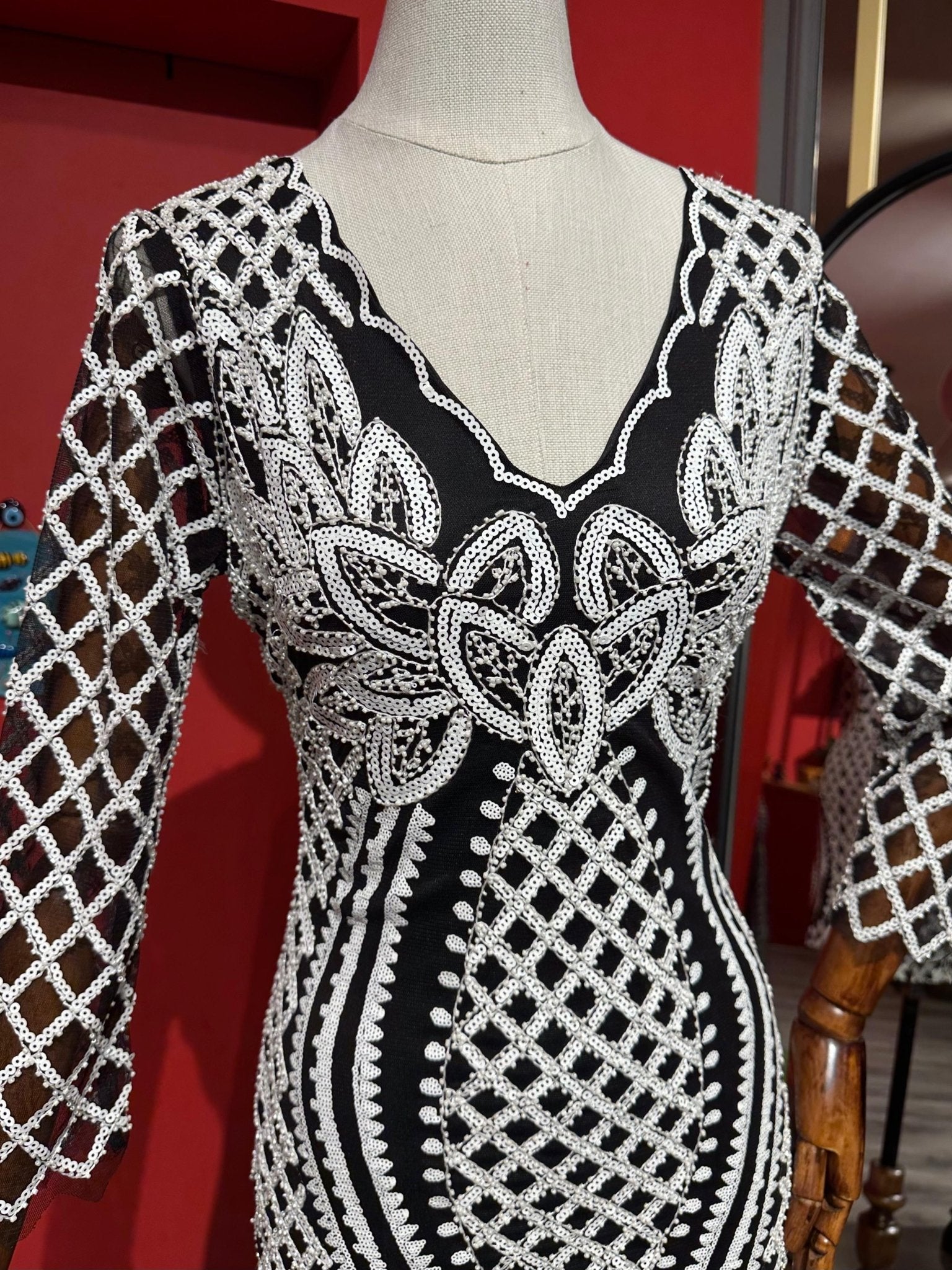 Pul İşlemeli Tasarım Elbise - Özel Tasarım ve İthal Ürün Elbiseler butik bohem giyim – Yılday Gür Butik Üsküdar Emaar