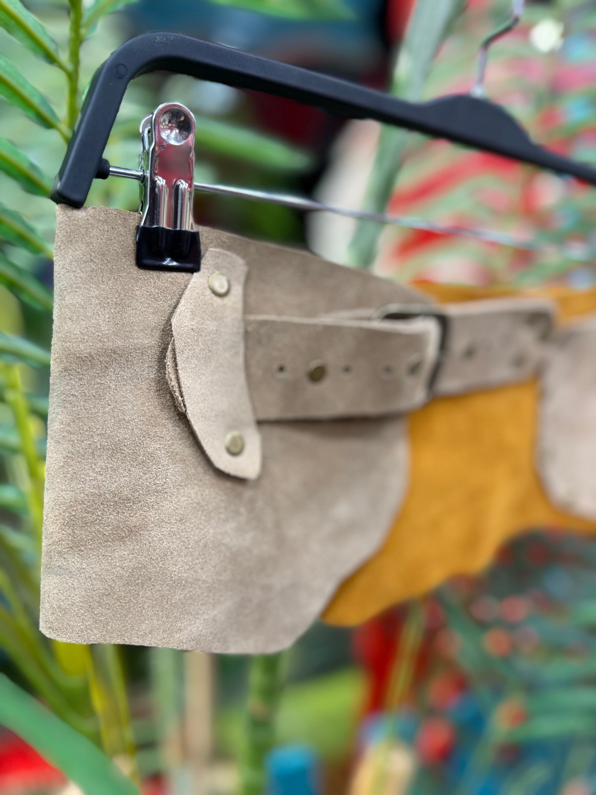 Ravena Cep Detaylı Deri Kemer | Bohem Utility El Yapımı Tasarım – Bohem Tarz Kadın Giyim Tasarım | Yılday Gür Butik