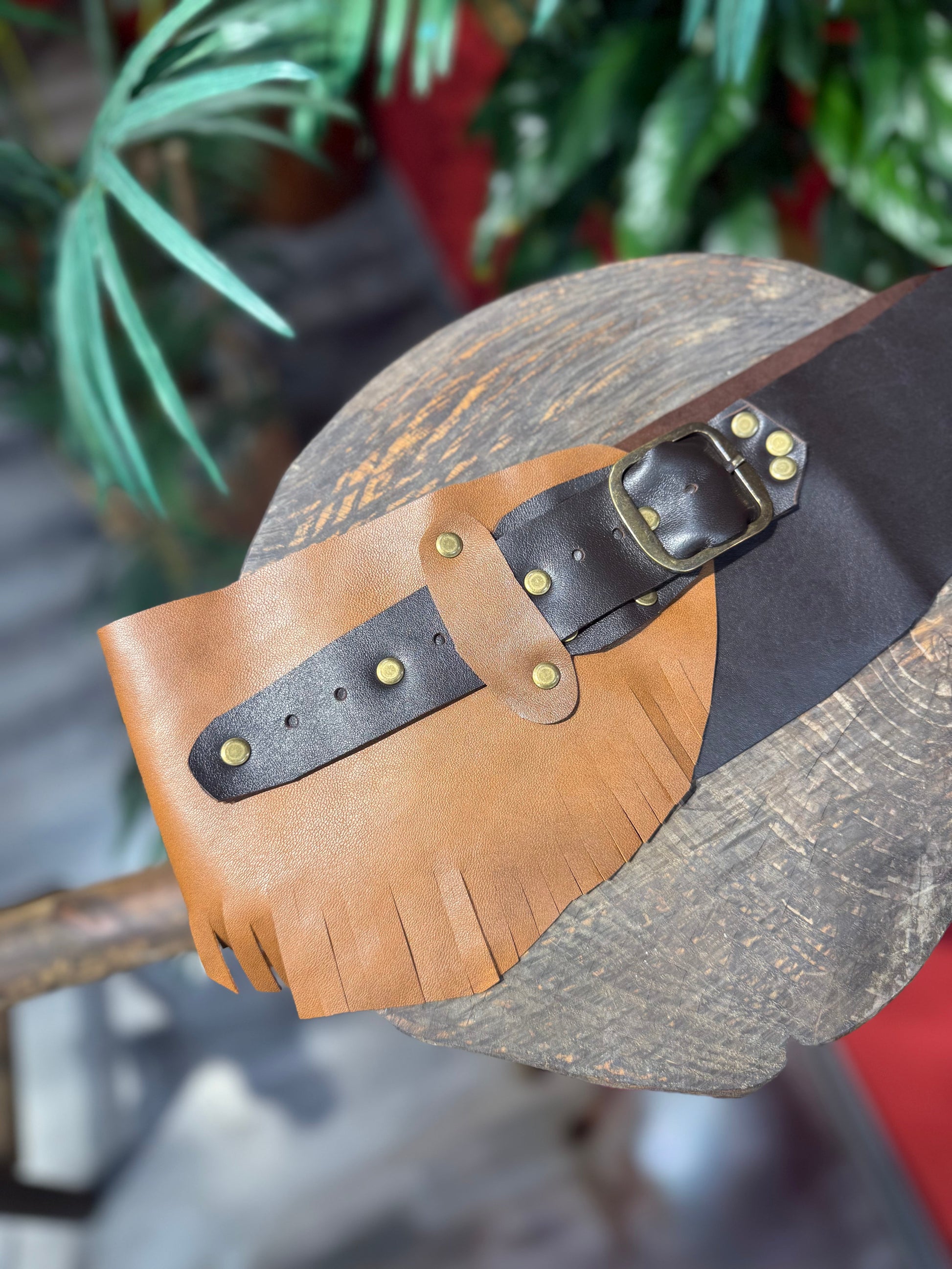 Reeve Püsküllü Hakiki Deri Bohem El Yapımı Bel Kemeri – Taba & Krem Aksesuar > Kemer butik bohem giyim – Yılday Gür Butik Üsküdar Emaar