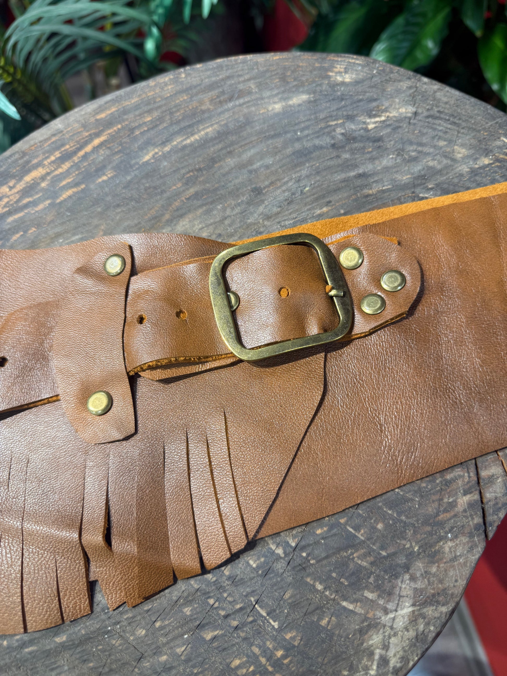 Remington Hakiki Deri Bohem El Yapımı Bel Kemeri – Taba & Krem Aksesuar > Kemer butik bohem giyim – Yılday Gür Butik Üsküdar Emaar