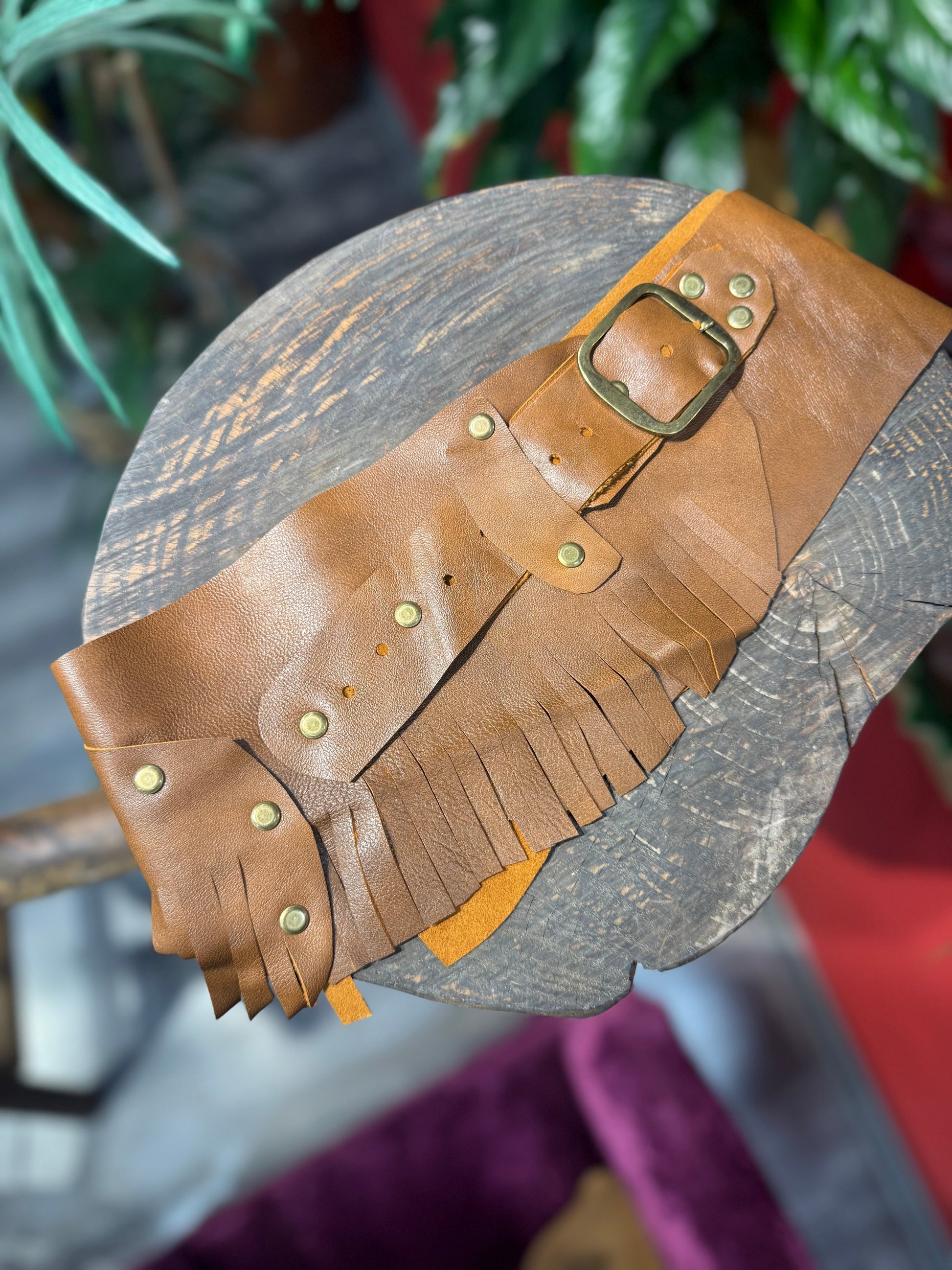 Remington Hakiki Deri Bohem El Yapımı Bel Kemeri – Taba & Krem Aksesuar > Kemer butik bohem giyim – Yılday Gür Butik Üsküdar Emaar