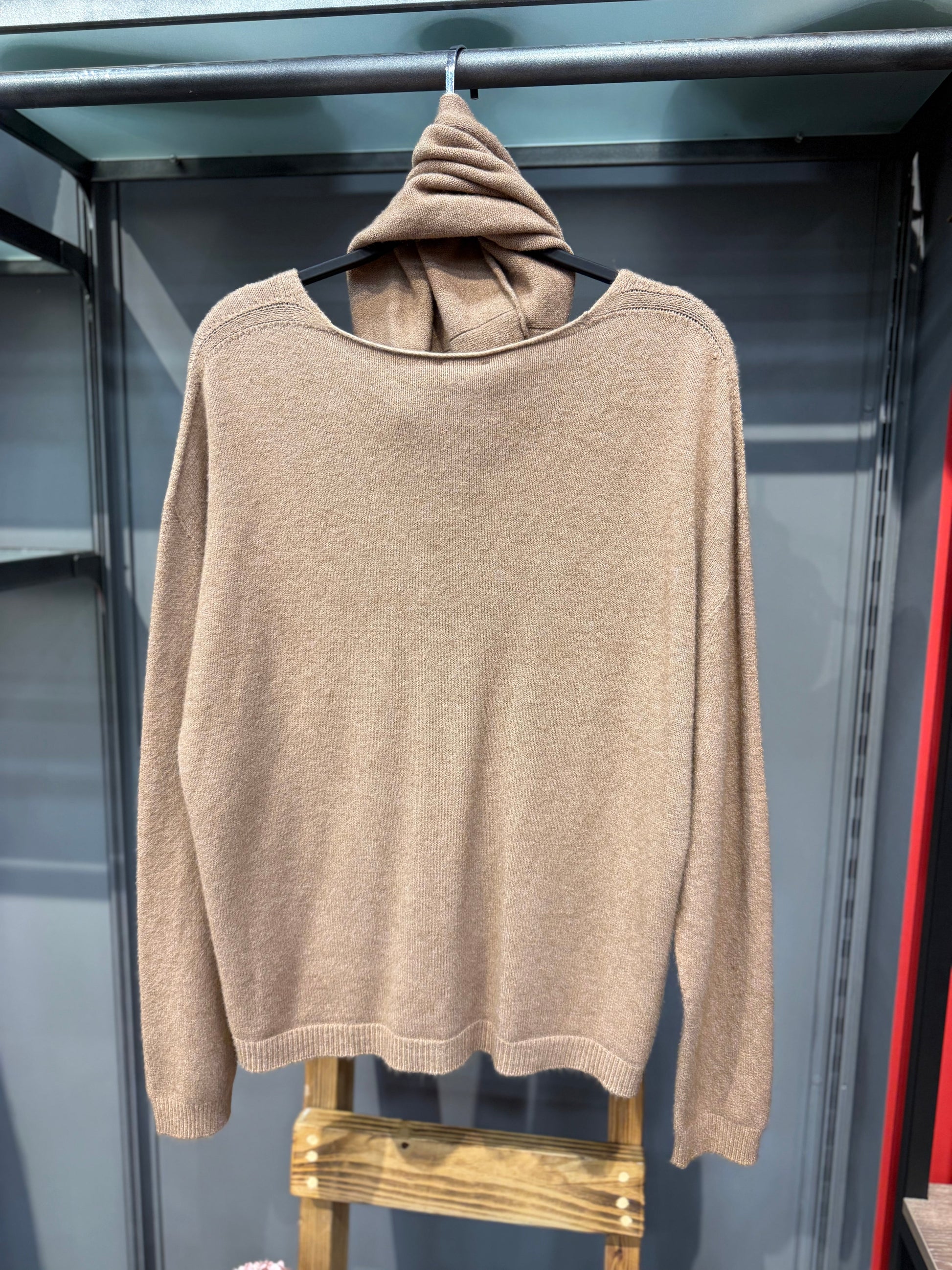 Şal Detaylı Kahverengi Yünlü Triko Hırka - Kendinden Şallı Bohem Tasarım Hırka Giyim > Üst Giyim > Kazak & Hırka > Hırka butik bohem giyim – Yılday Gür Butik Üsküdar Emaar