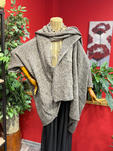 Şal Detaylı Yün Panço Hırka | Çok Yönlü Kullanıma Sahip Yün Karışımlı Model Giyim > Üst Giyim > Kazak & Hırka > Hırka butik bohem giyim – Yılday Gür Butik Üsküdar Emaar