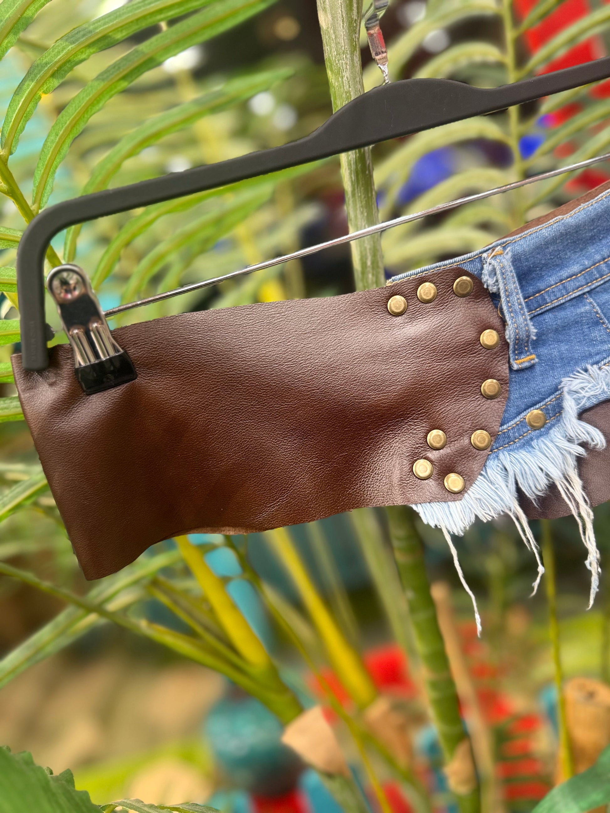 Savannah Denim Deri Kemer | Bohem El Yapımı Tasarım Aksesuar > Kemer butik bohem giyim – Yılday Gür Butik Üsküdar Emaar