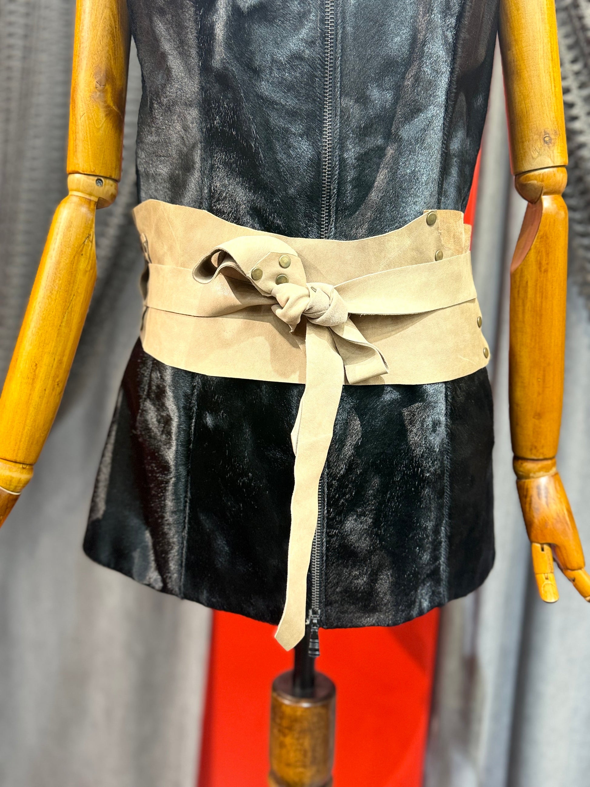 Sienna El Yapımı Bağlama Detaylı Süet Deri Kemer Aksesuar > Kemer butik bohem giyim – Yılday Gür Butik Üsküdar Emaar