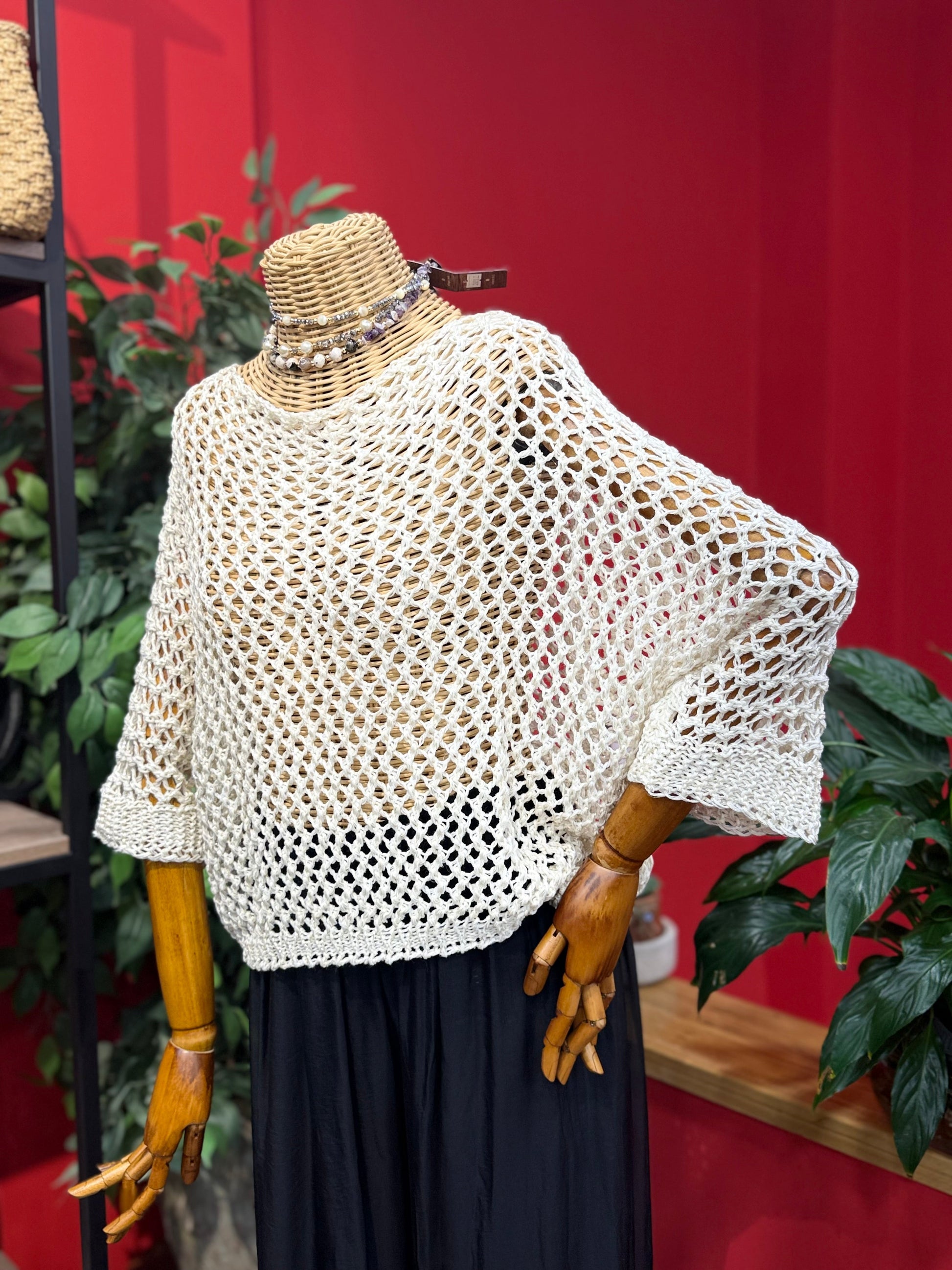 Simli Beyaz Delikli Triko Kazak | Bohem Şık Yazlık Triko Giyim > Üst Giyim > Kazak & Hırka > Kazak butik bohem giyim – Yılday Gür Butik Üsküdar Emaar