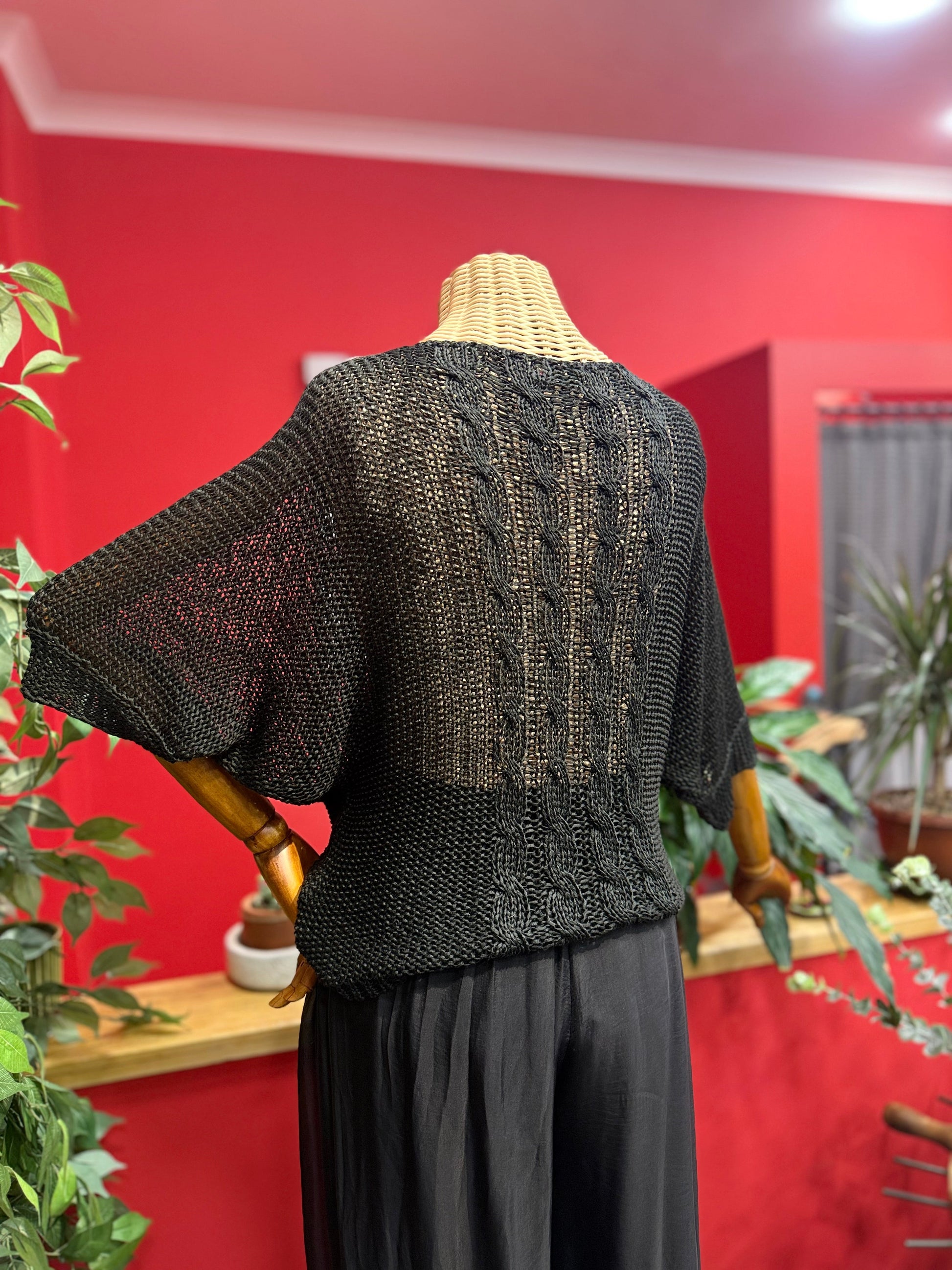 Siyah Saç Örgü Triko Kazak Giyim > Üst Giyim > Kazak & Hırka > Kazak butik bohem giyim – Yılday Gür Butik Üsküdar Emaar