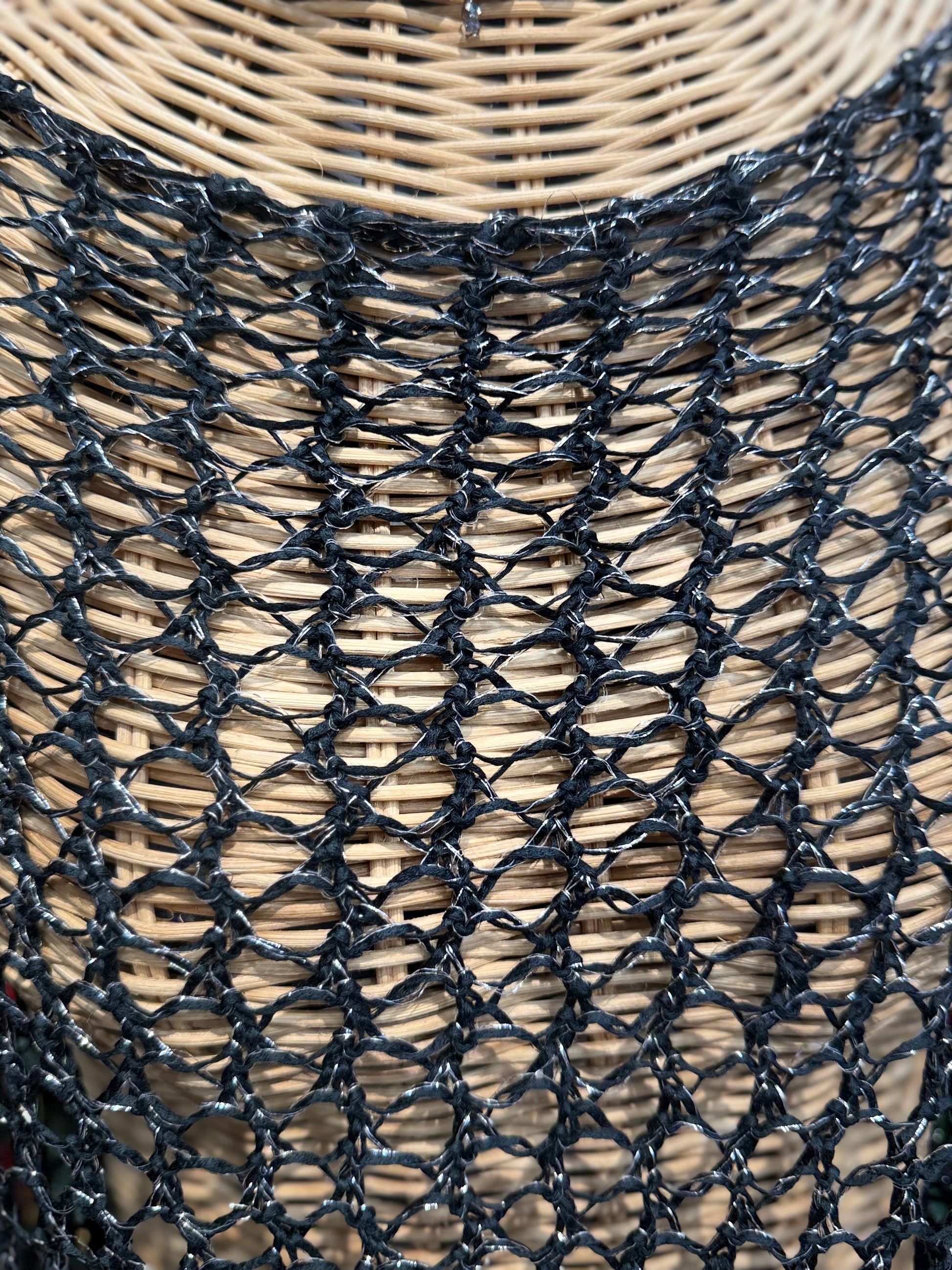 Siyah Simli Delikli Salaş Triko Giyim > Üst Giyim > Kazak & Hırka > Kazak butik bohem giyim – Yılday Gür Butik Üsküdar Emaar