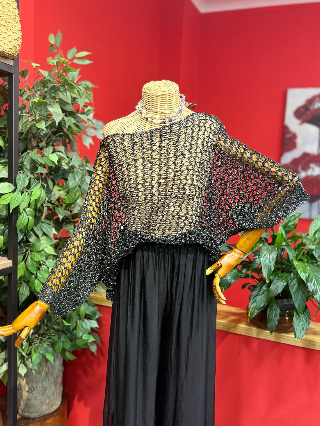 Siyah Simli Delikli Salaş Triko Giyim > Üst Giyim > Kazak & Hırka > Kazak butik bohem giyim – Yılday Gür Butik Üsküdar Emaar