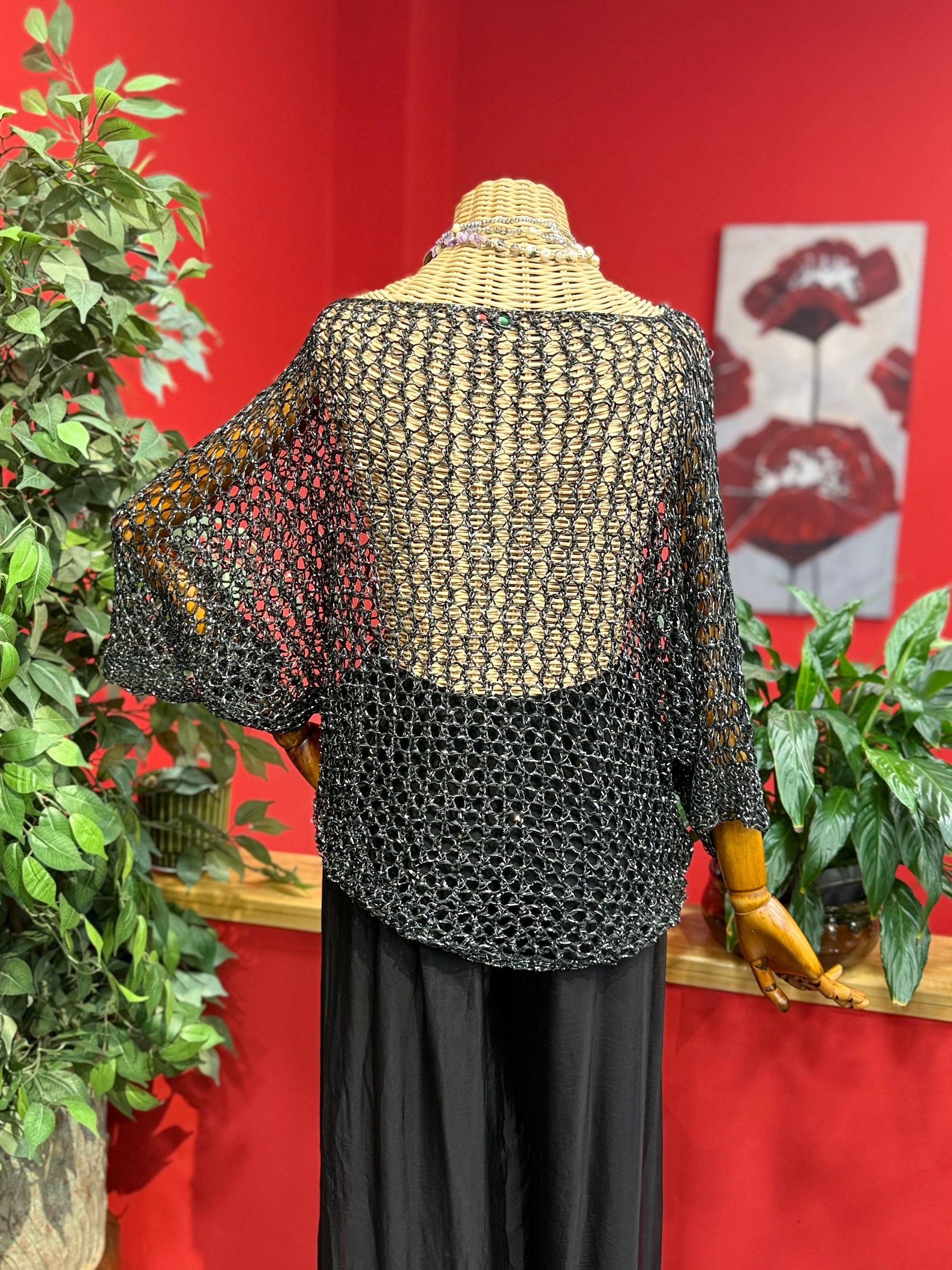 Siyah Simli Delikli Salaş Triko Giyim > Üst Giyim > Kazak & Hırka > Kazak butik bohem giyim – Yılday Gür Butik Üsküdar Emaar