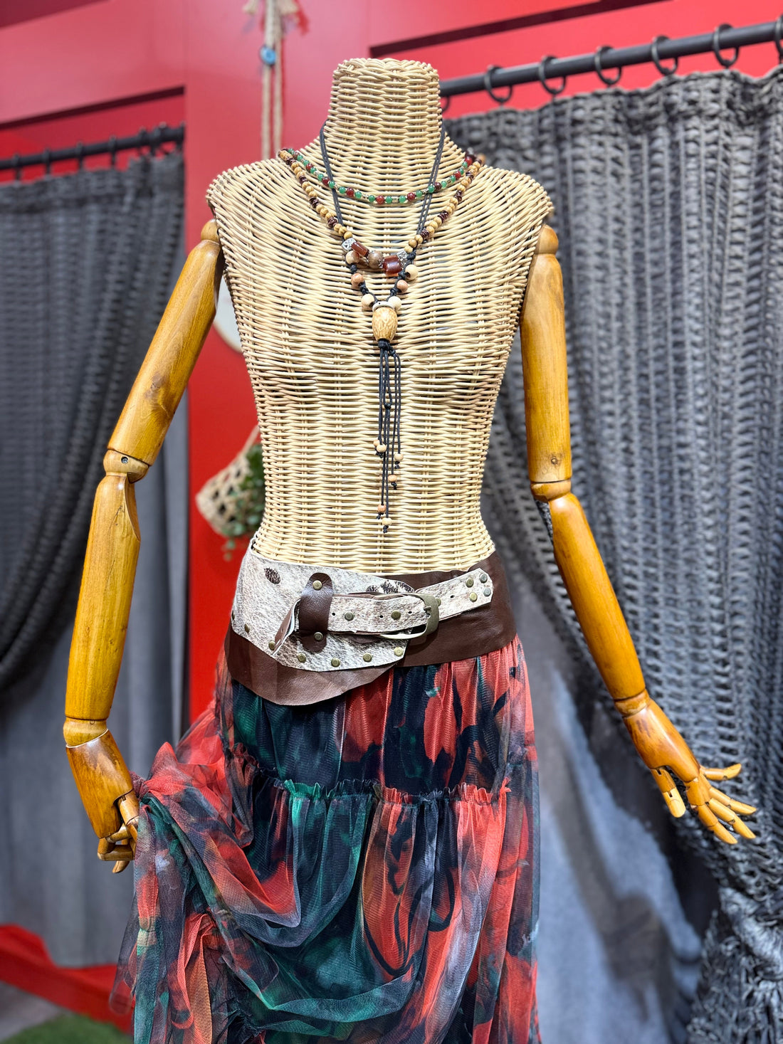 Tucson Deri Kemer | Çift Ton Hakiki Deri El Yapımı Bohem Bel Kemer Aksesuar > Kemer butik bohem giyim – Yılday Gür Butik Üsküdar Emaar