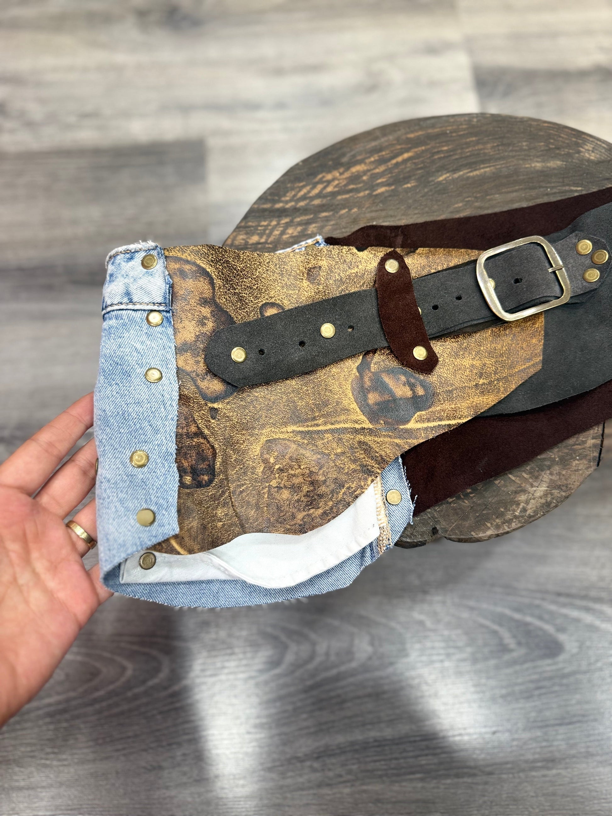 Wildhorse Denim & Hakiki Deri El Yapımı Western Kemer Aksesuar > Kemer butik bohem giyim – Yılday Gür Butik Üsküdar Emaar