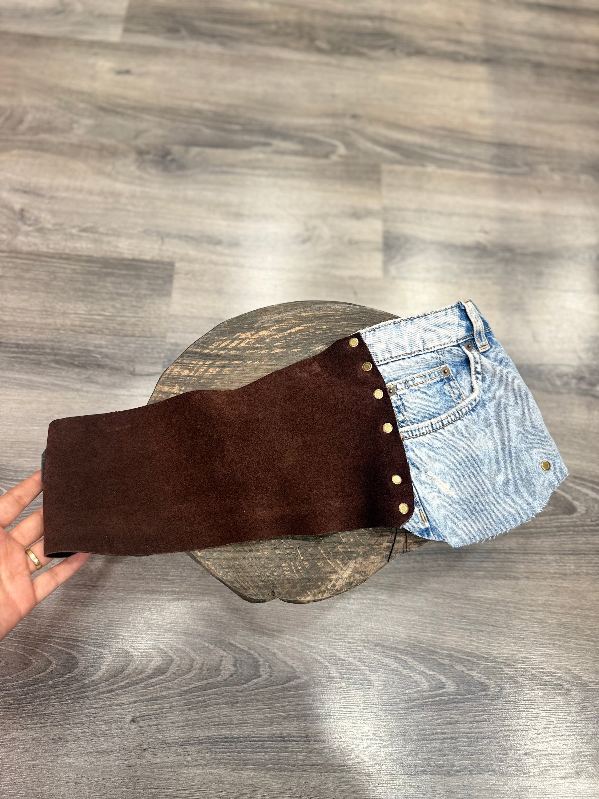 Wildhorse Denim & Hakiki Deri El Yapımı Western Kemer Aksesuar > Kemer butik bohem giyim – Yılday Gür Butik Üsküdar Emaar