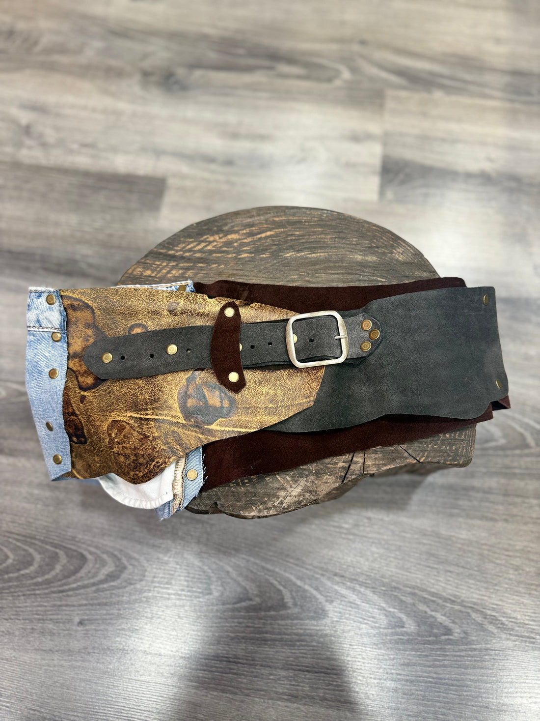 Wildhorse Denim & Hakiki Deri El Yapımı Western Kemer Aksesuar > Kemer butik bohem giyim – Yılday Gür Butik Üsküdar Emaar