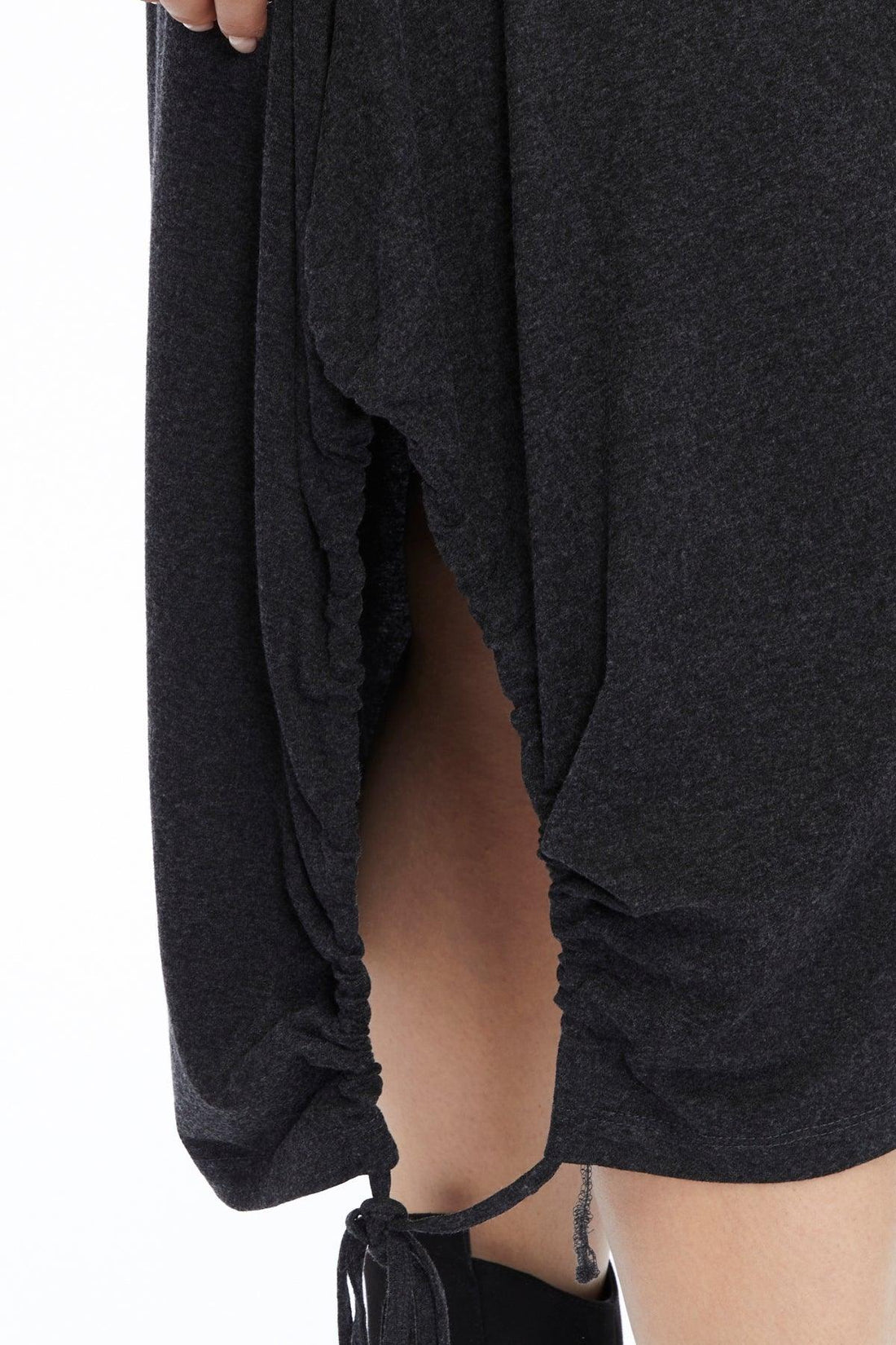 Yırtmaç Detaylı Yün Viskon Siyah Elbise Giyim > Elbise butik bohem giyim – Yılday Gür Butik Üsküdar Emaar