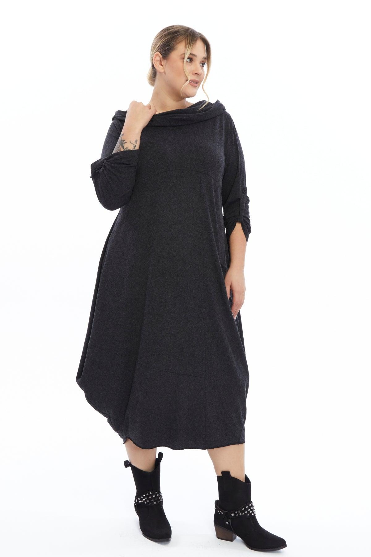 Yün Viskon Kapüşonlu Siyah Elbise Giyim > Elbise butik bohem giyim – Yılday Gür Butik Üsküdar Emaar