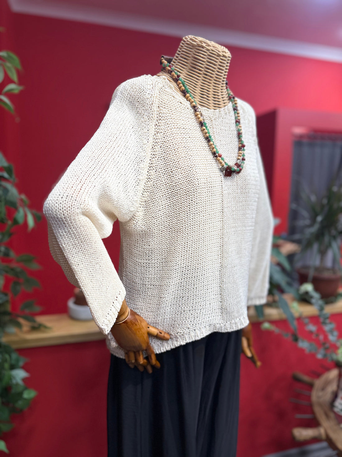 Yuvarlak Yaka Beyaz Triko Kazak Giyim > Üst Giyim > Kazak & Hırka > Kazak butik bohem giyim – Yılday Gür Butik Üsküdar Emaar