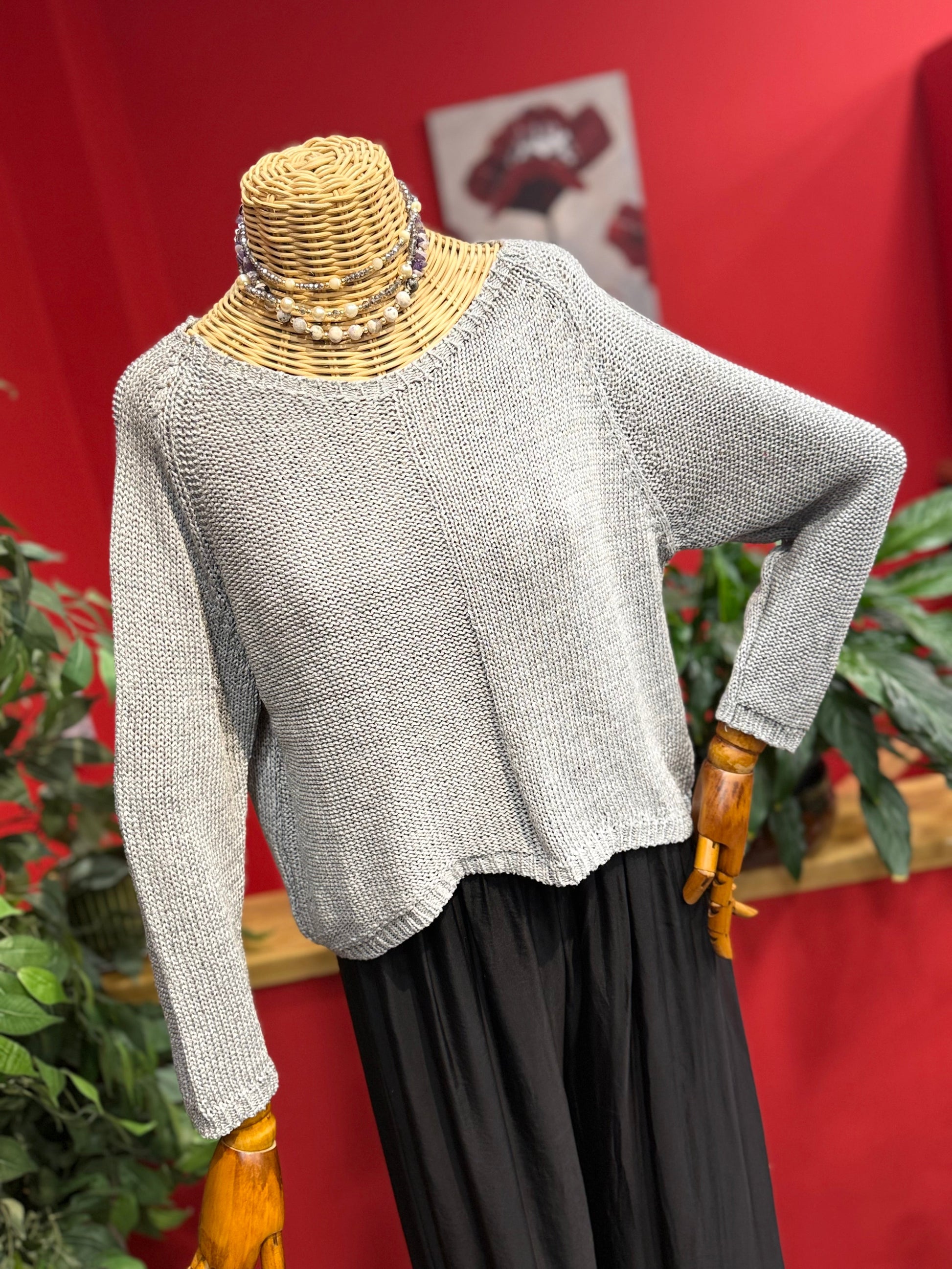 Yuvarlak Yaka Gri Triko Giyim > Üst Giyim > Kazak & Hırka > Kazak butik bohem giyim – Yılday Gür Butik Üsküdar Emaar